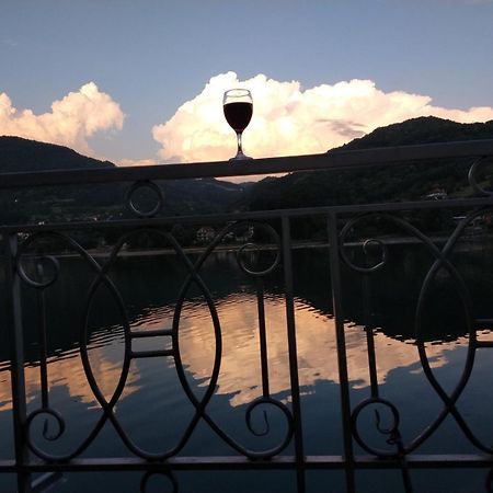 Vila Oaza - Zvornicko Jezero ซวอร์นิก ภายนอก รูปภาพ