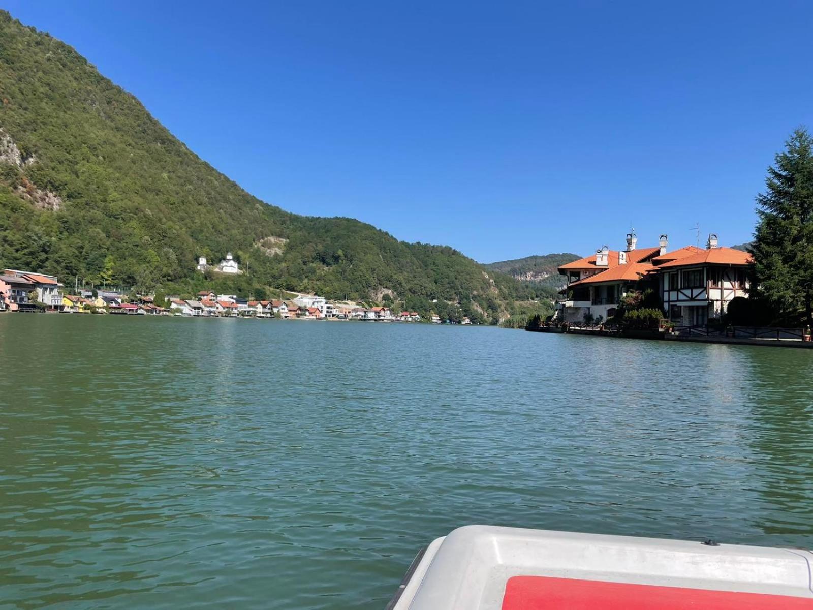 Vila Oaza - Zvornicko Jezero ซวอร์นิก ภายนอก รูปภาพ